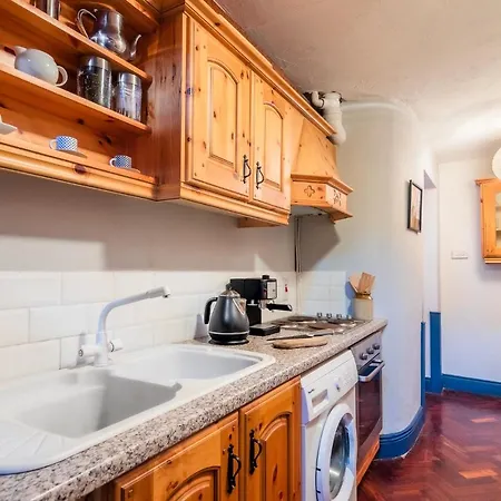 Mill Cottages At Kilcarbry House Bed & Breakfast *